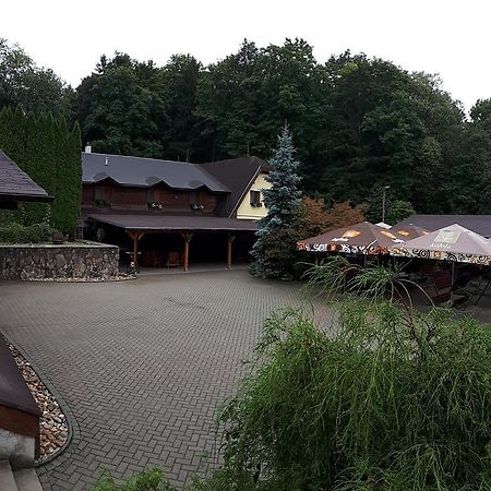 Salas-Partizánske Exterior photo